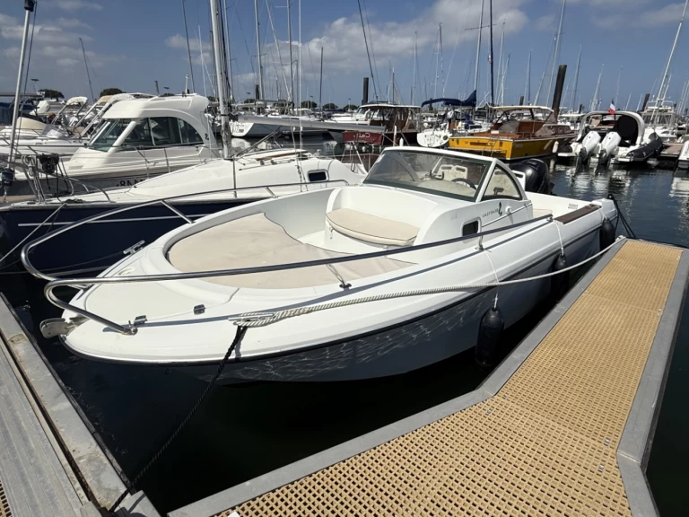 Rent a Bénéteau Ombrine 630 Arcachon