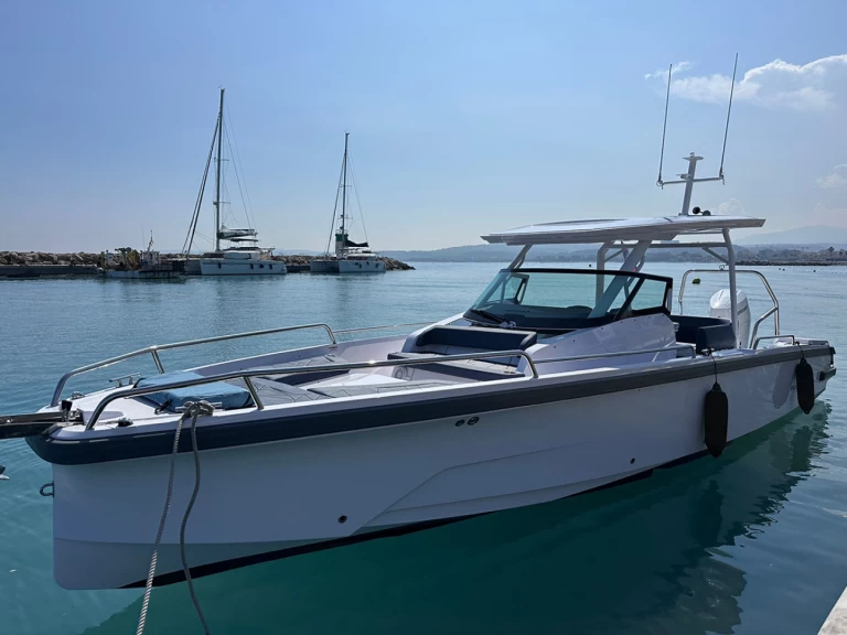Axopar 29 Sun Top charter bareboat or captained in  Saint-Laurent-du-Var