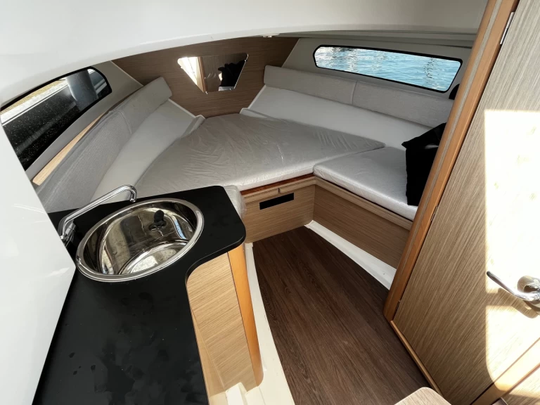 Motorboat rental in Port la Forêt - Jeanneau Cap Camarat 7.5 WA