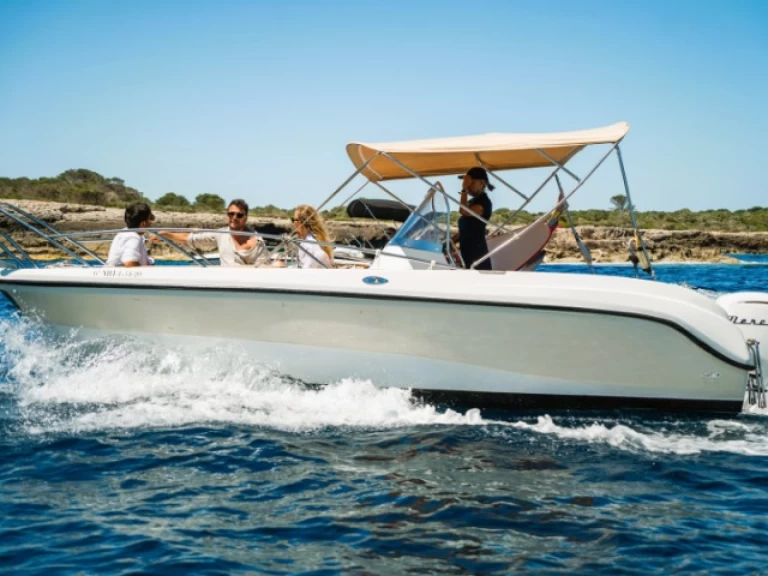 Boat rental Polyester Yacht Open 605 in Ciutadella de Menorca on Samboat