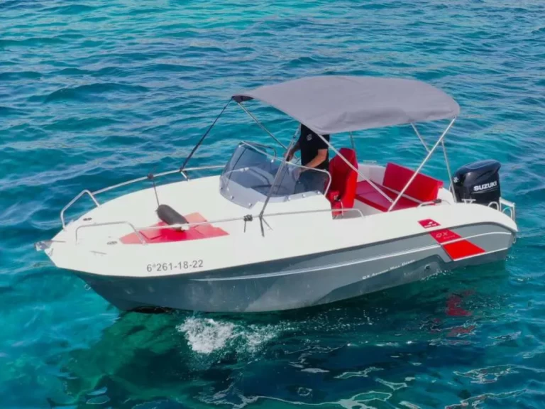 Bareboat Rental Motorboat Marine Time with a boat licence