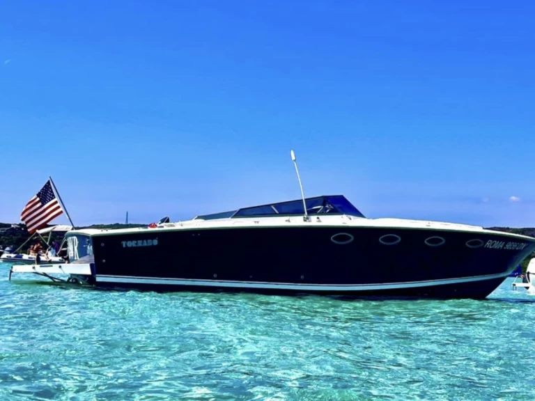 Bareboat Rental Motorboat Tornado with a boat licence