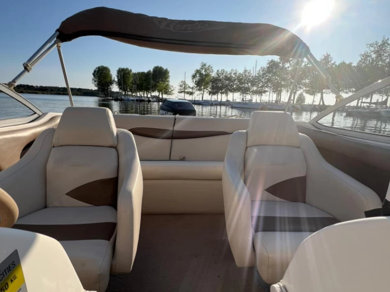 Boat rental Nordic Nordic 1710 sport in Biscarrosse on Samboat