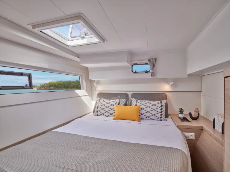 Yacht charter Ibiza Town cheap Lagoon 40