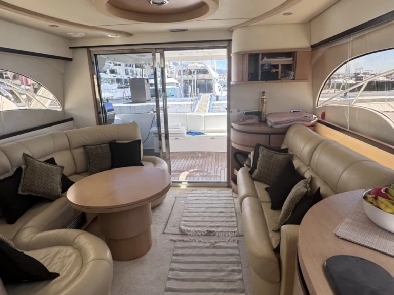 Rent a Astondoa Astondoa 44 Fly Puerto Banús