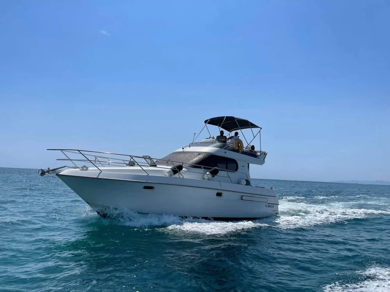 Arcoa Arcoa 1007 charter bareboat or captained in  Santa Margarida