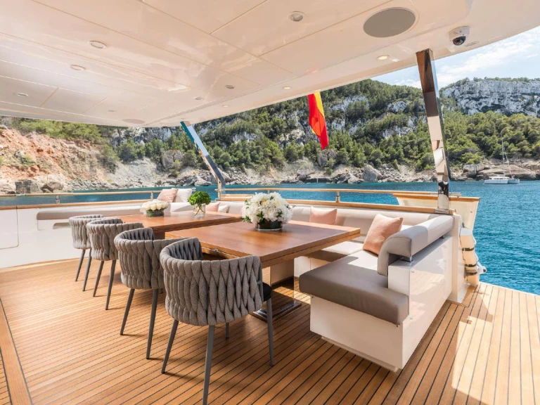 Luxury Yacht rental in Ibiza Town - Astondoa Astondoa 102 GLX