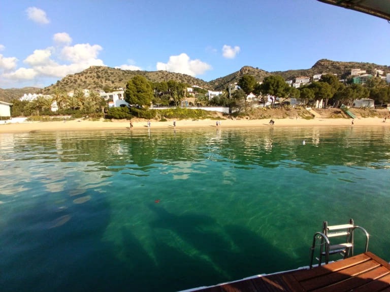 Arcoa Arcoa 1007 charter bareboat or captained in  Santa Margarida