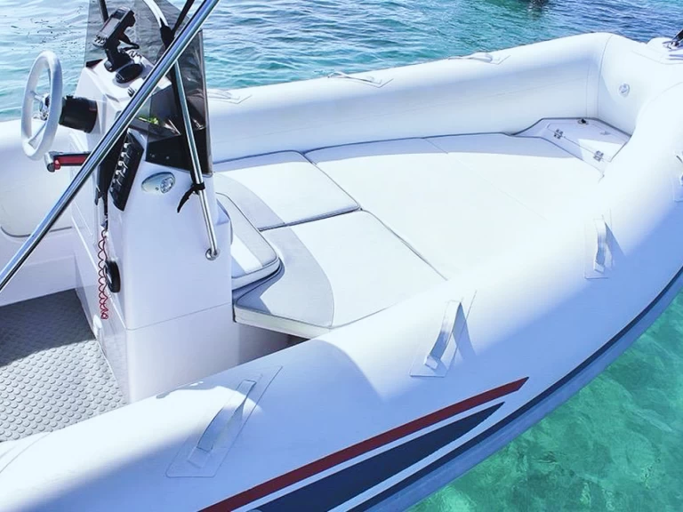 Selva Evolution D.600 in Ibiza Town on SamBoat