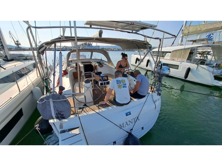 Rent a Bavaria Cruiser 40 Volos