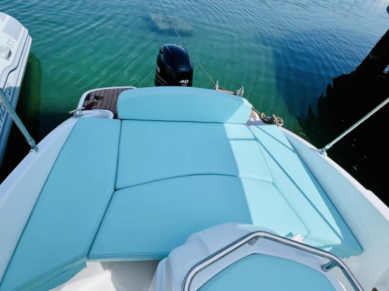 Motorboat rental with or without captain Romar Ischia