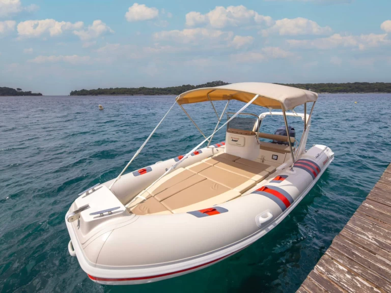 Boat rental Barracuda Yachts Barracuda 530 in Crikvenica on Samboat