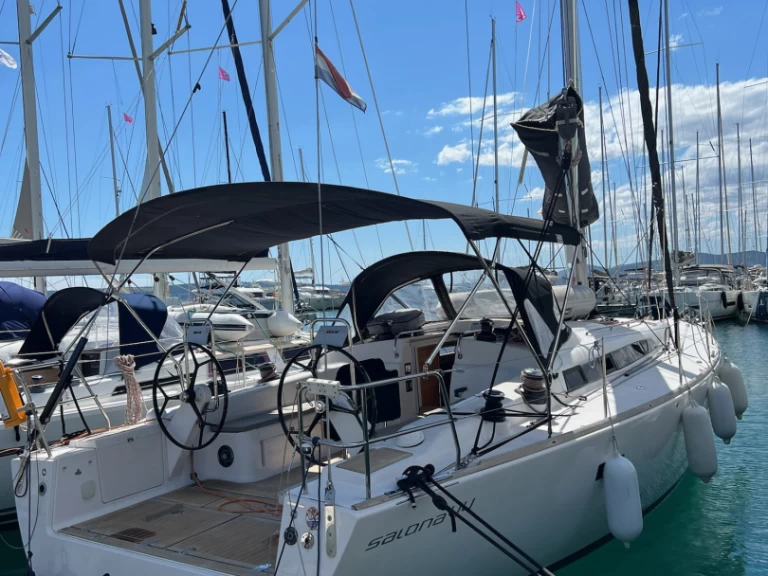 Sailboat for rent Kaštela at the best price