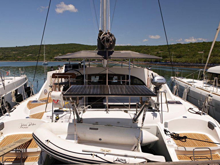 Yacht charter Punat cheap Lagoon 380 S2