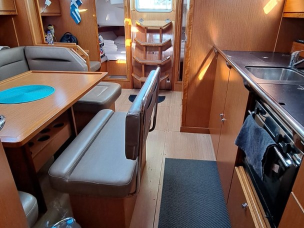Boat rental Bavaria Cruiser 40 in Volos on Samboat