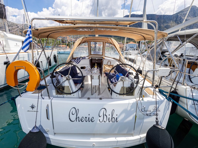 Jeanneau Sun Odyssey 349 in Lefkáda on SamBoat