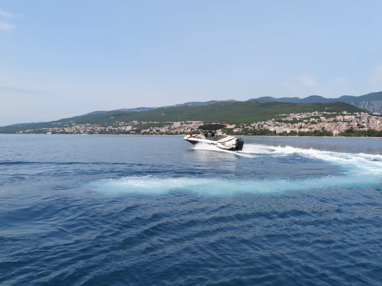 Boat rental Sea Ray Sea Ray SPX 210 in Crikvenica on Samboat