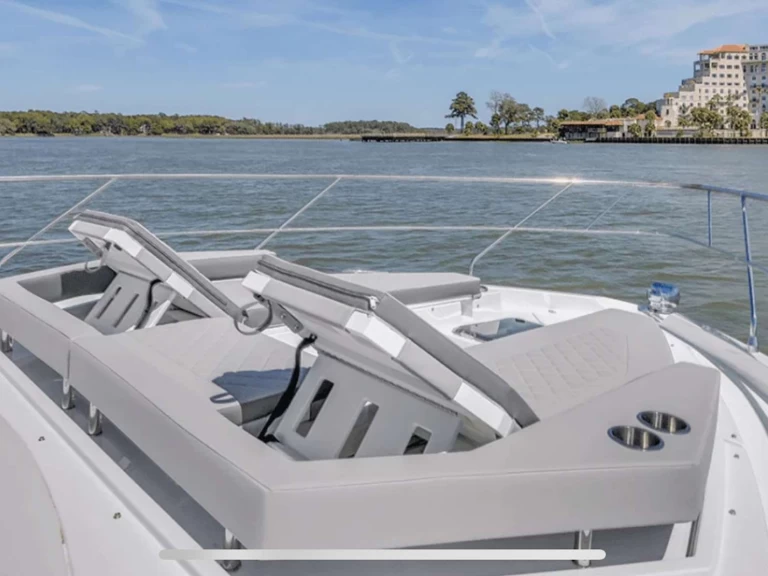Luxury Yacht rental in Delray Beach - Cruisers TriFecta
