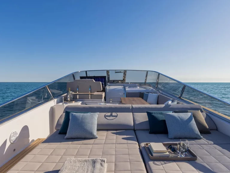 Motorboat for rent Saint-Raphaël at the best price