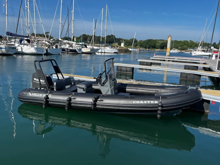 Boat rental Highfield Patrol 600 in La Forêt-Fouesnant on Samboat