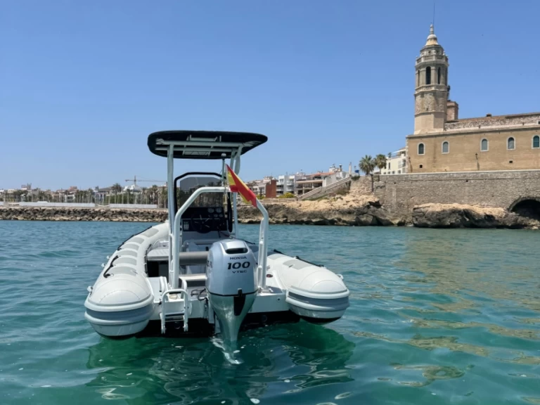 Bareboat Rental RIB Highfield with a boat licence