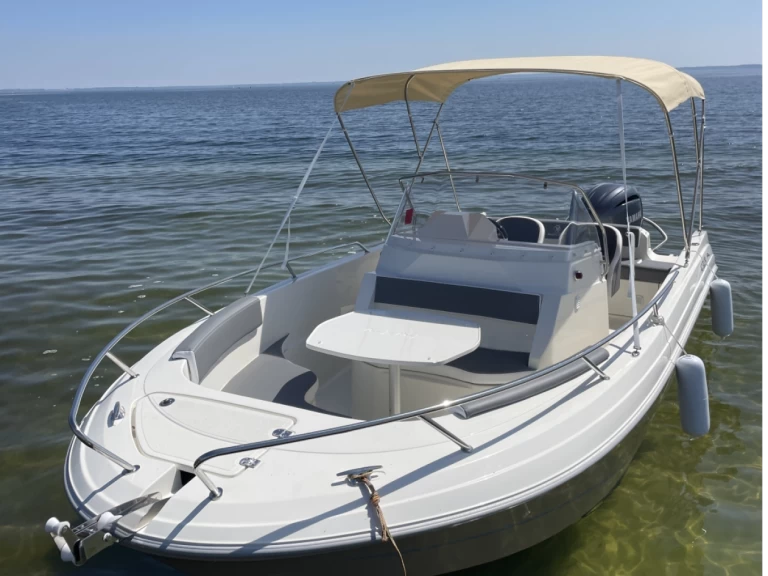 Boat rental Pacific Craft Pacific Craft 670 Open in Biscarrosse on Samboat