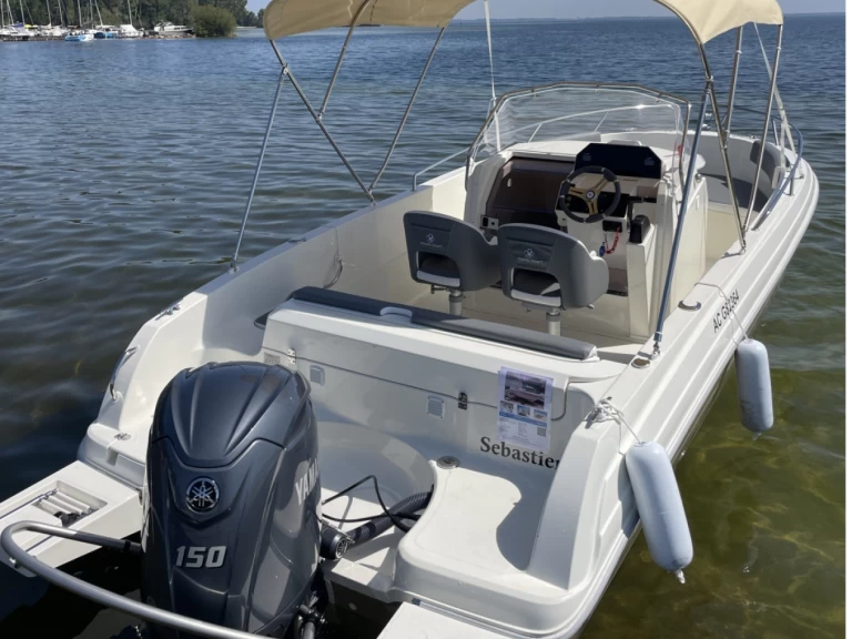 Pacific Craft Pacific Craft 670 Open charter bareboat or captained in  Biscarrosse