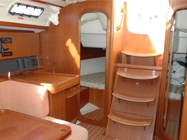 Sailboat for rent Club Nàutic Cambrils at the best price