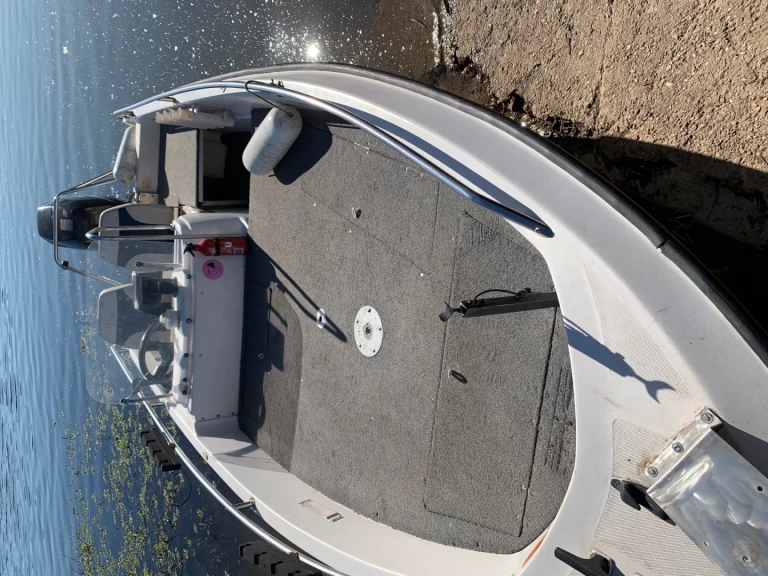 Bareboat Rental Motorboat Ryds with a boat licence