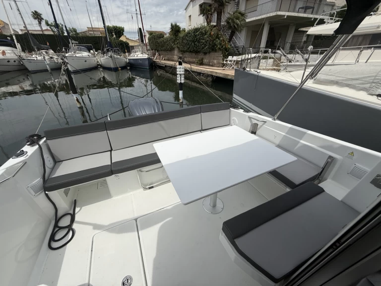Yacht charter Empuriabrava cheap Merry Fisher 795 Series2