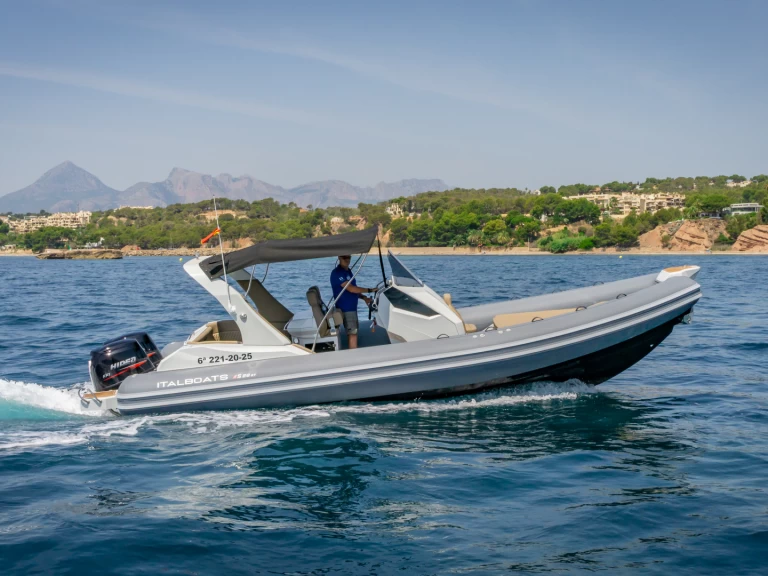 Italboats Stingher 28GT charter bareboat or captained in  Altea