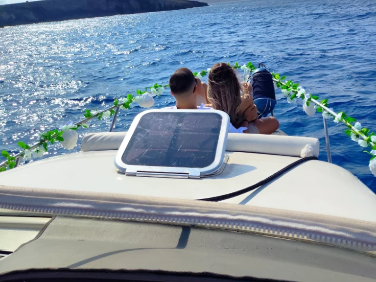 Bareboat Rental Motorboat Gobbi with a boat licence