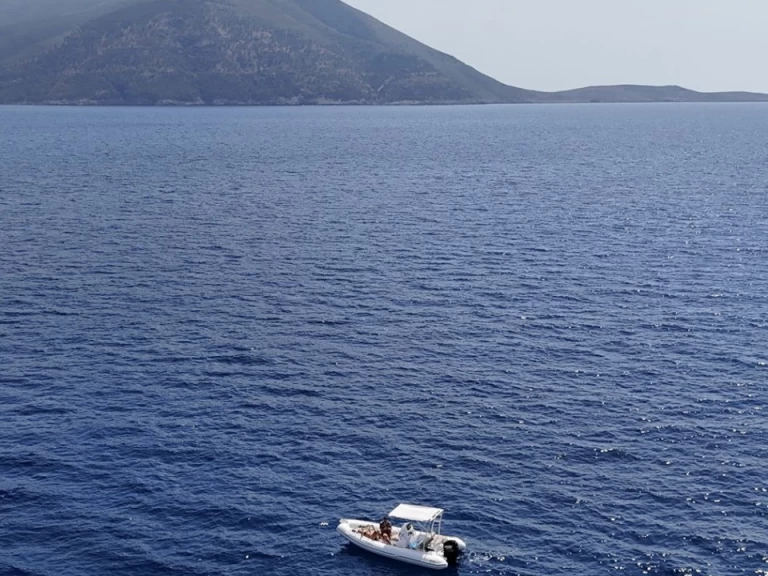 Boat rental Eagle Eagle 2 in Gjiri i Vlorës on Samboat