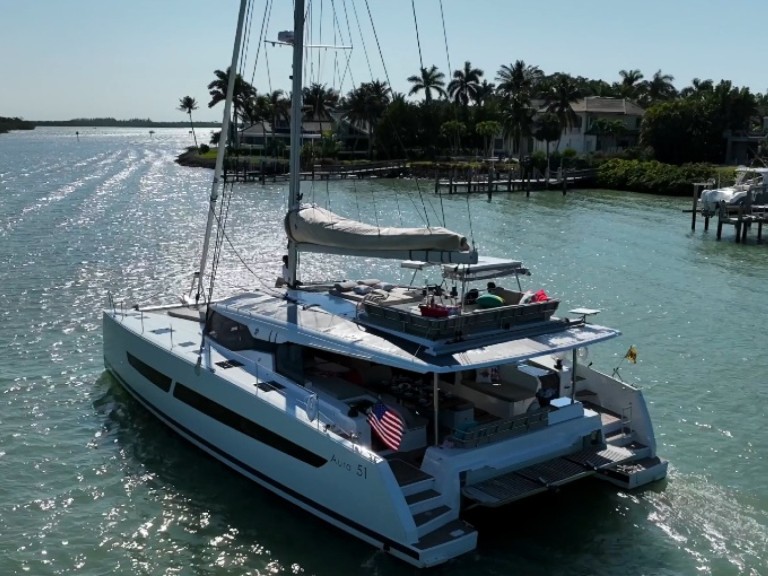 Catamaran rental with or without captain Fountaine Pajot Marsh Harbour