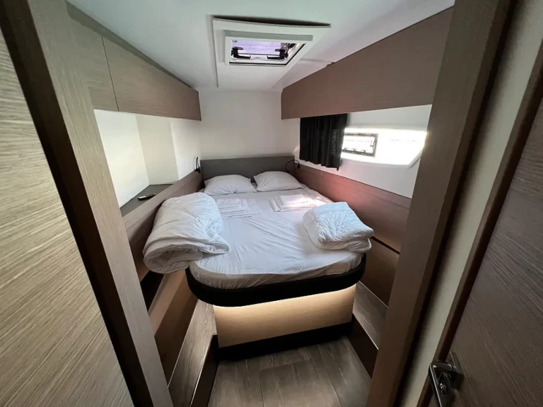 Bareboat Rental Catamaran Fountaine Pajot with a boat licence