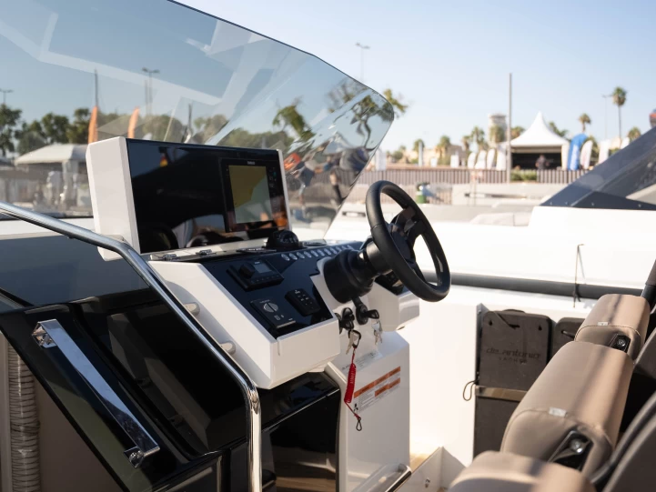 Rent a DEANTONIO YACHTS D32 Dénia