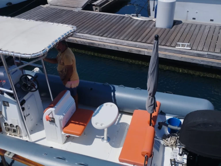 Yacht charter Cannes cheap 205 WRS