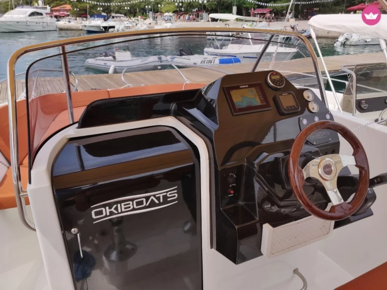 Yacht charter Medulin cheap 686 WA