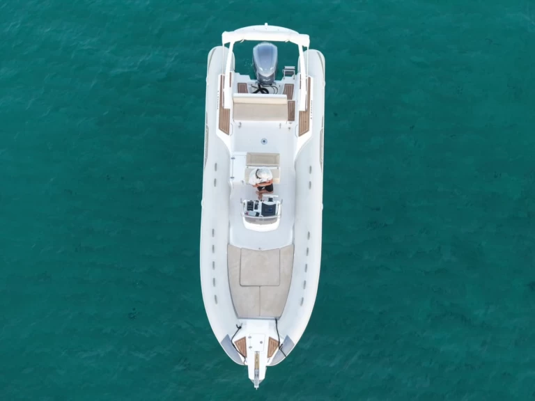 RIB rental in Porticcio - Capelli Capelli 770