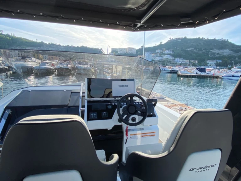 De Antonio D32-OPEN in Naples on SamBoat