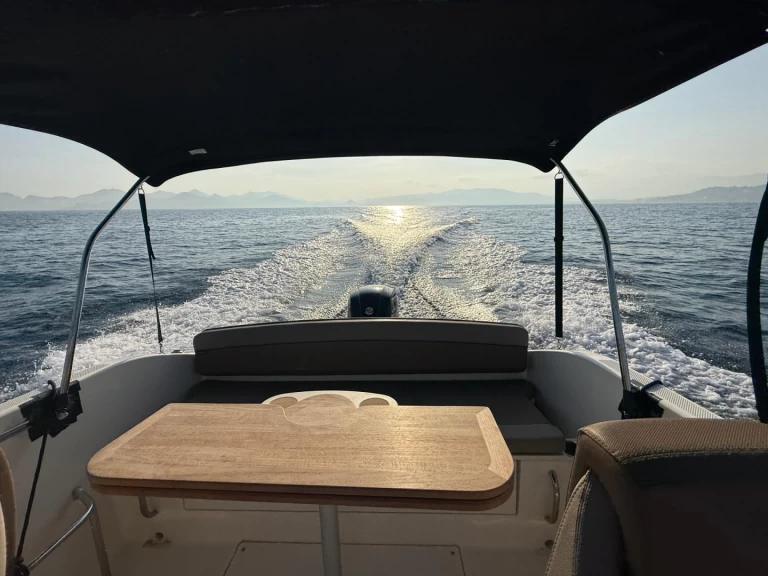 Rent a Quicksilver 605 CRUISER Mandelieu-la-Napoule
