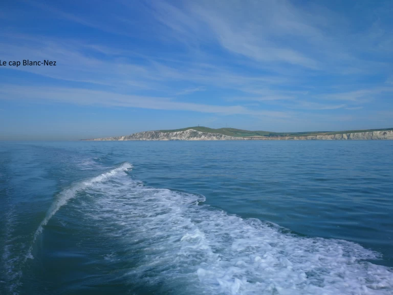 Jeanneau Esteou 730 charter bareboat or captained in  Boulogne-Sur-Mer