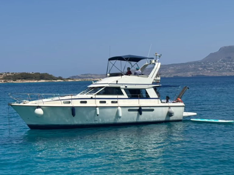Princess Princess 385 in Chania on SamBoat