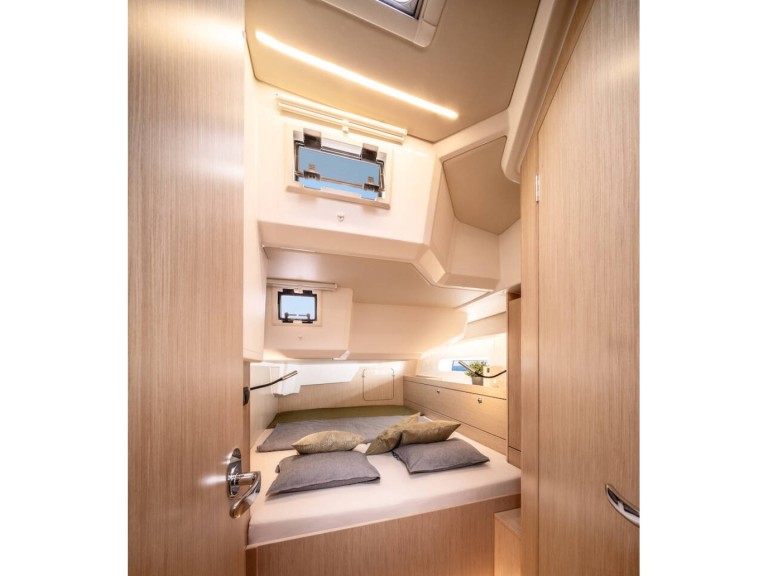 Sailboat rental in Fethiye - Bavaria Cruiser 46