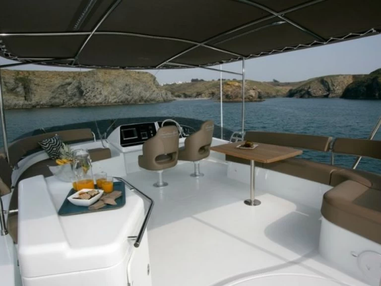 Catamaran rental in Lagos - Fountaine Pajot Cumberland 47 LC