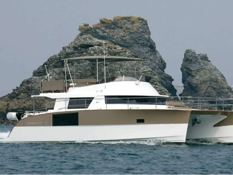 Boat rental Fountaine Pajot Cumberland 47 LC in Lagos on Samboat