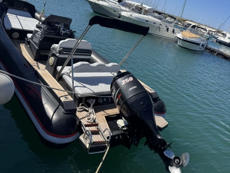 RIB rental in Porto di Salerno - IAVARONE 26 
