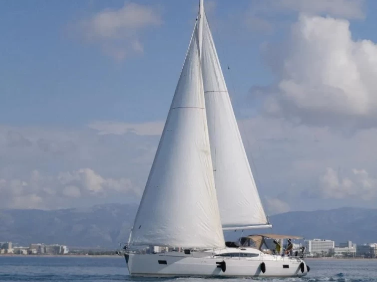 Sailboat rental in Antibes - Bénéteau Oceanis 45