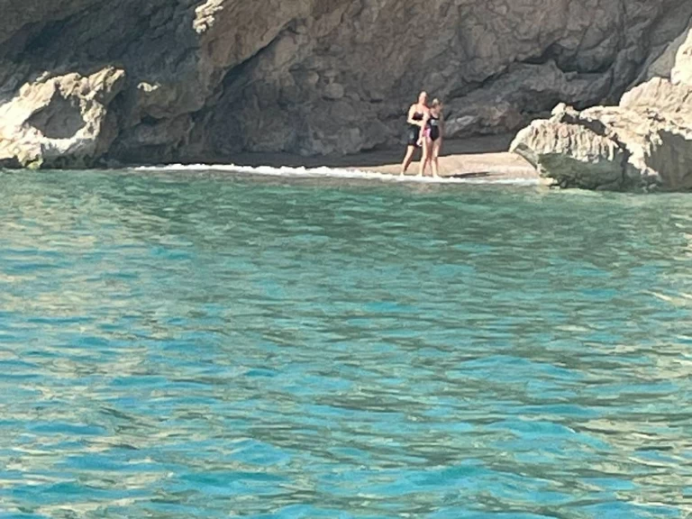 Yacht charter Vilanova i la Geltrú cheap Horizon 210