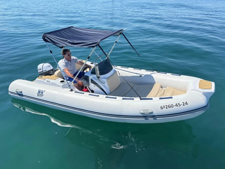 Yacht charter Can Picafort cheap Marine 480